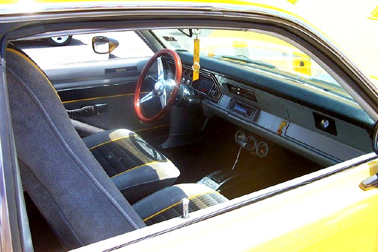 70 Plymouth Valiant Duster Coupe