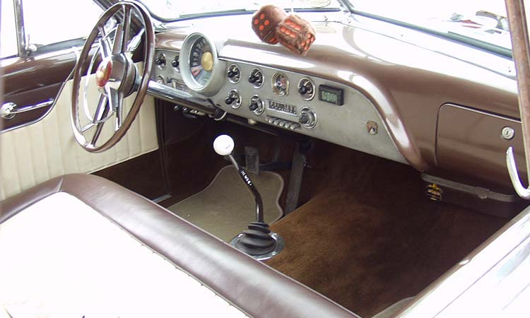 51 Ford Roadster Custom Dash