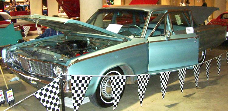 65 Chrysler 4dr Sedan